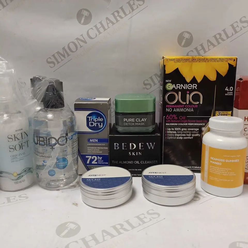 LOT OF APPROX 8 ASSORTED BEAUTY PRODUCTS TO INCLUDE AVON DRY OIL SPRAY, L'OREAL PURE CLAY DETOX MASK, GARNIER OLIA PERMANENT COLOUR #4.0 DARK BROWN, ETC
