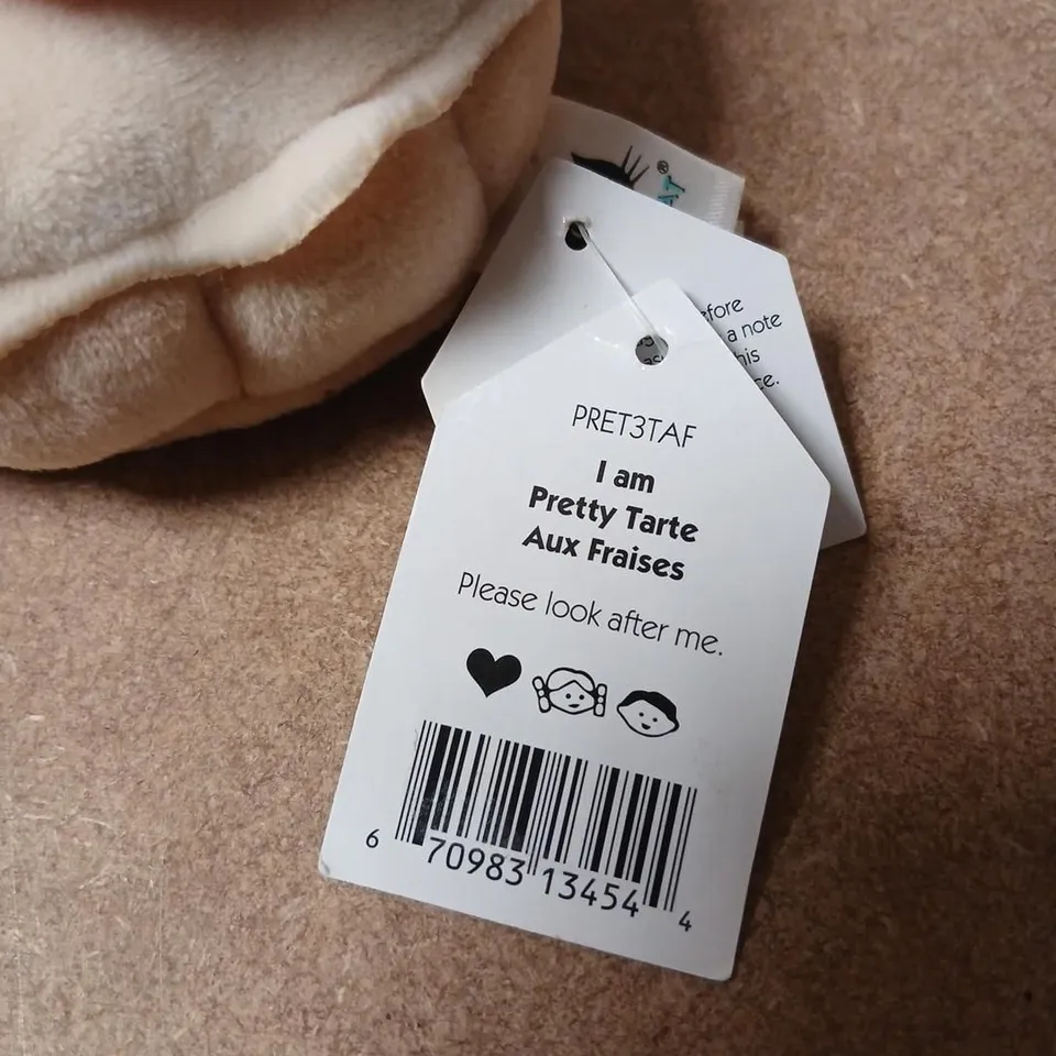 JELLYCAT PLUSH DESSERT CAKE TOY – STRAWBERRY TART DESIGN (I AM PRETTY TARTE AUX FRAISES)