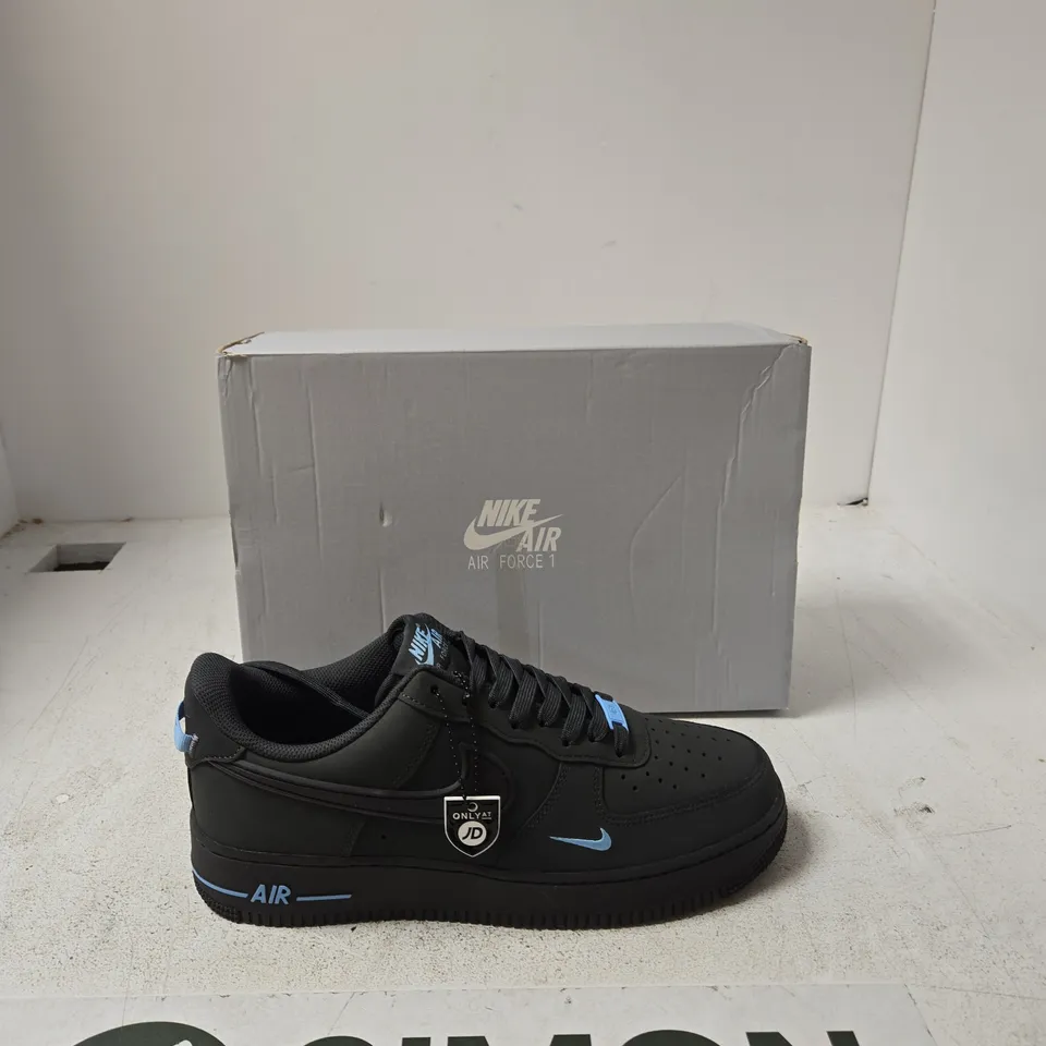NIKE AIR FORCE 1 '07 MEN'S TRAINERS – BLACK/LIGHT BLUE, BOXED UK 9