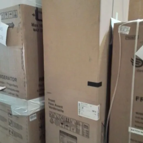 BOXED INDESIT IB55732WUK 183CM HIGH 50/50 FRIDGE FREEZER IN WHITE 54CM WIDE