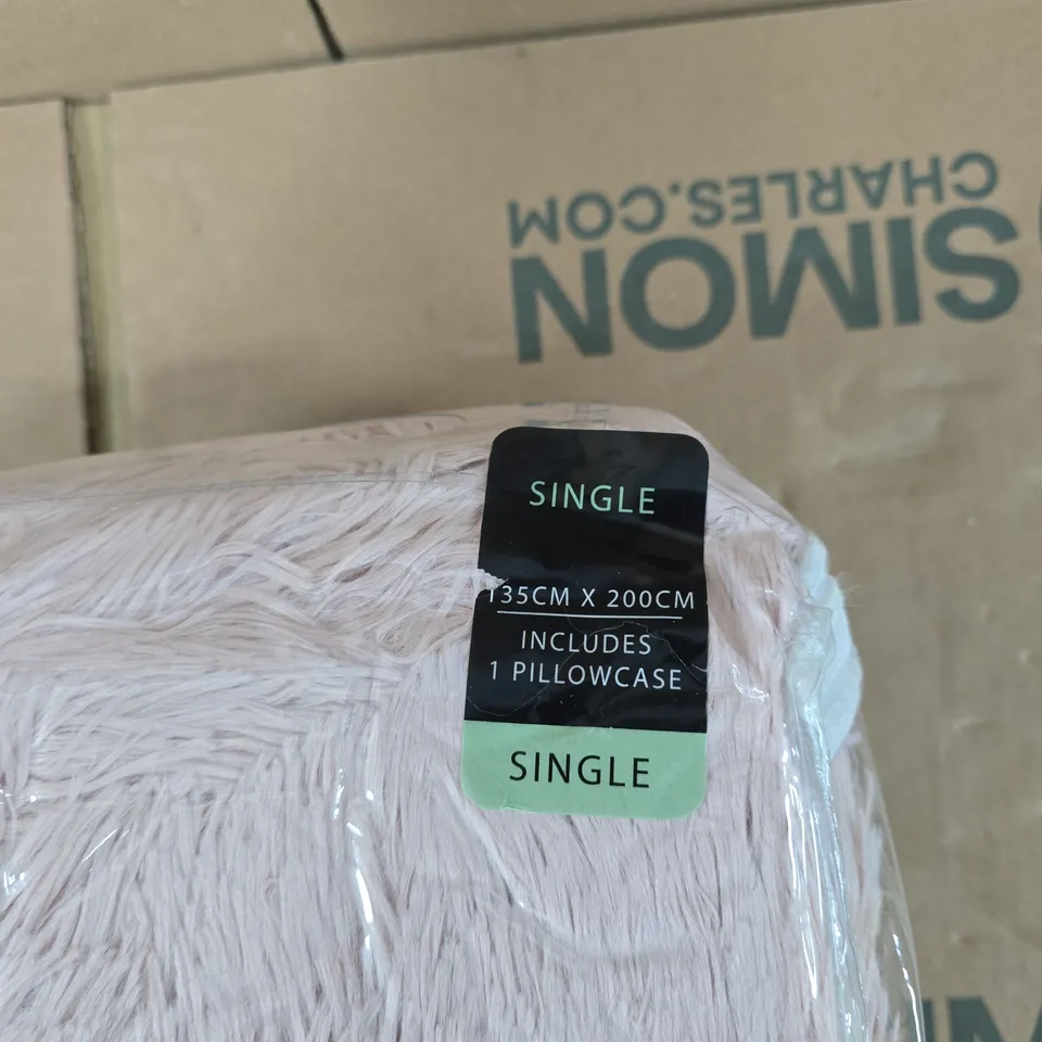 SLEEPDOWN FINEST SHAGGY FAUX FUR DUVET SET – SINGLE (INCLUDES 1 PILLOWCASE)