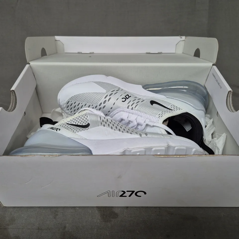 BOXED PAIR OF NIKE AIR MAX 270 SHOES IN WHITE/BLACK UK SIZE 5.5