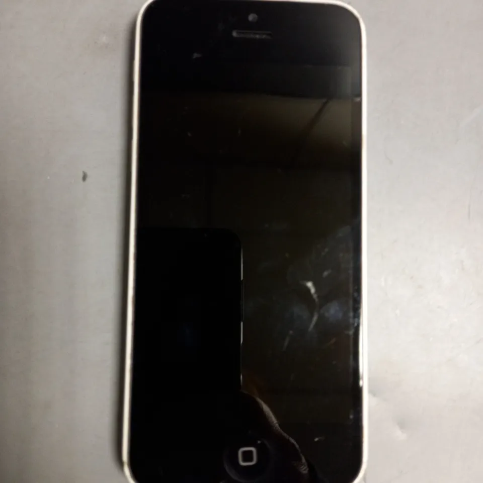 UNBOXED APPLE IPHONE 5C WHITE MOBILE PHONE