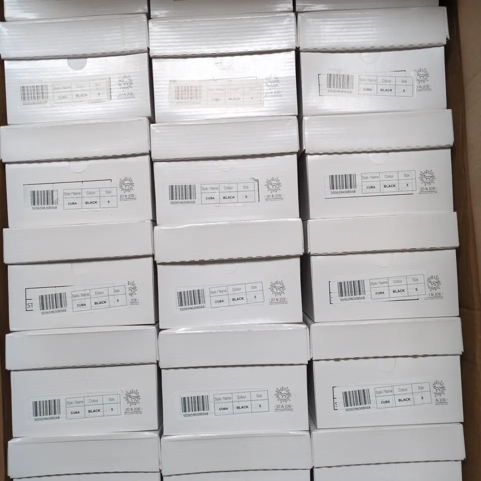 APPROXIMATELY 18 BOXED PAIRS OF JO & JOE CUBA WOMENS MULE SANDALS IN BLACK - SIZE 5