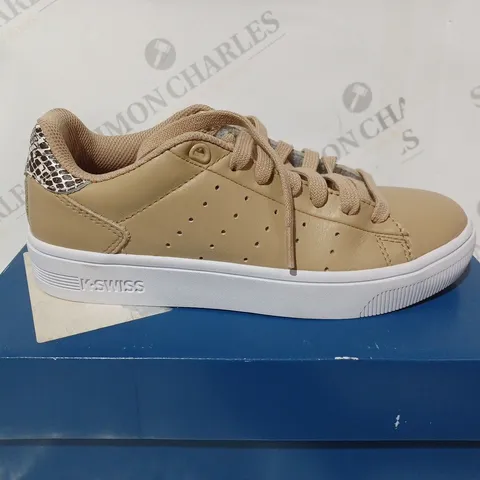 BOXED PAIR OF K-SWISS FRASCO LEATHER TRAINERS IN NOUGAT - 5