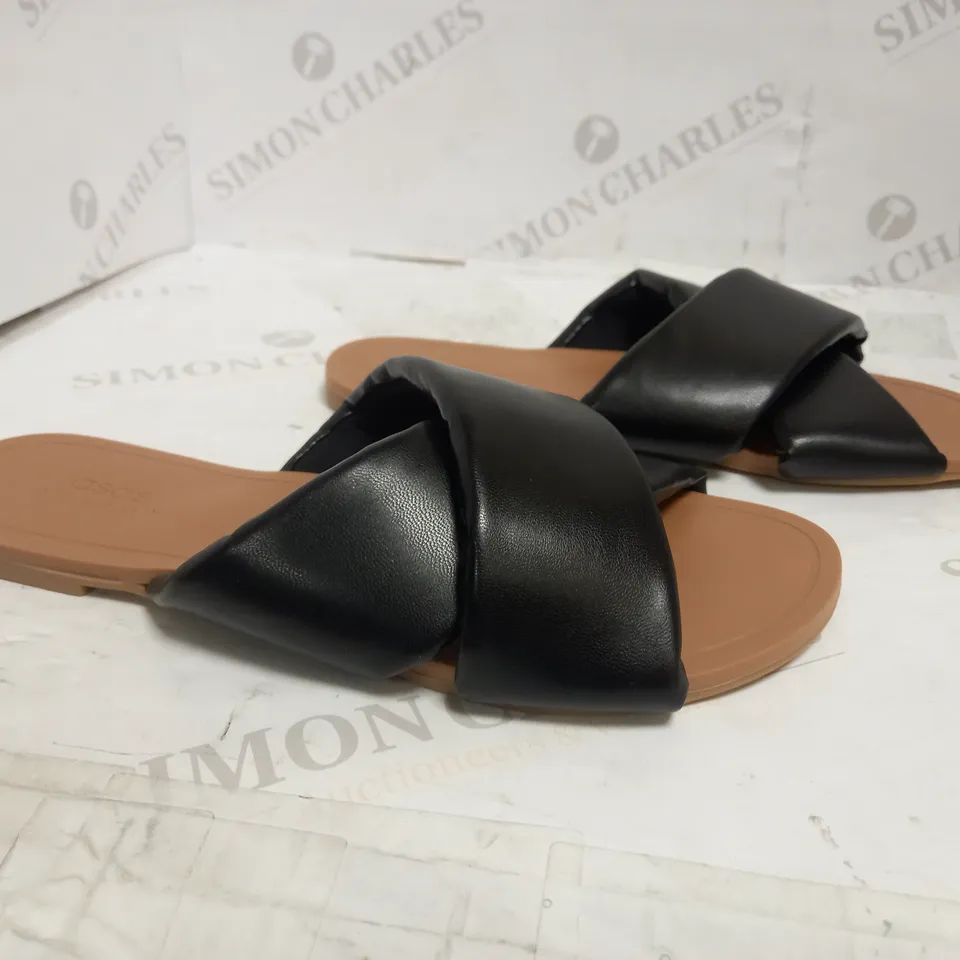 ASOS DESIGN PADDED CROSS SANDAL UK 7 
