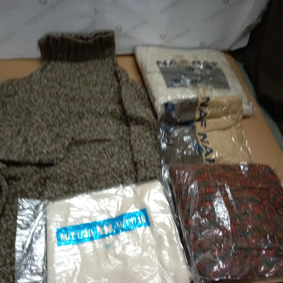 LARGE QUANTITY OF ASSORTED BAGGED CLOTHING ITEMS IN VARIOUS SIZES