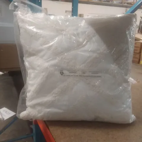 BAGGED DIAMOND TUFTED 100% COTTON CUSHION