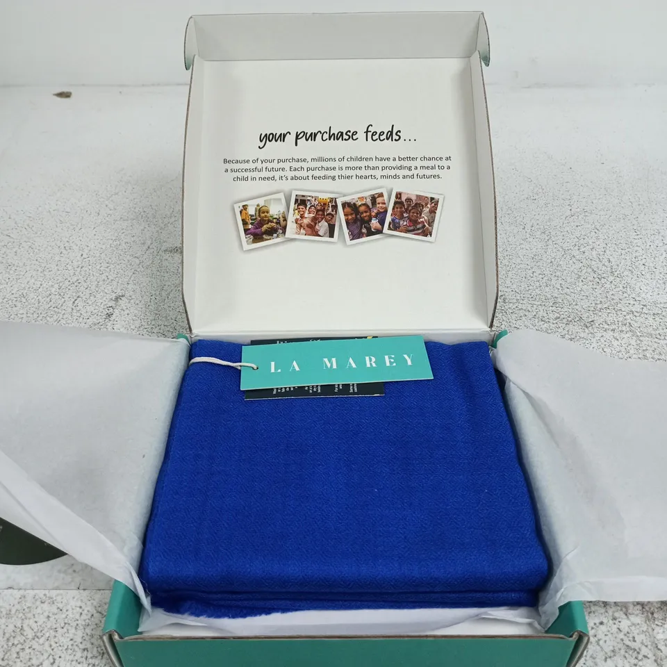 LA MAREY CASHMERE COLLECTION BLUE SCARF IN BOX
