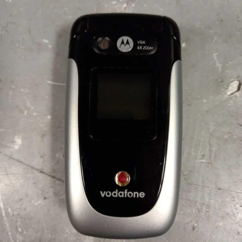 MOTOROLA V360 FLIP MOBILE PHONE 