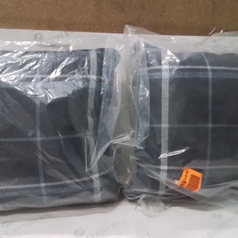 BRAND NEW SEALED SET OF 2 HARPER CUSHION WITH FILLING COLOUR NAVY