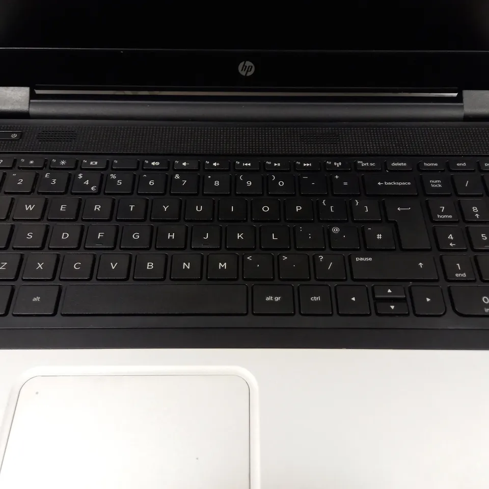 HP 250 G1 NOTEBOOK PC LAPTOP IN SILVER