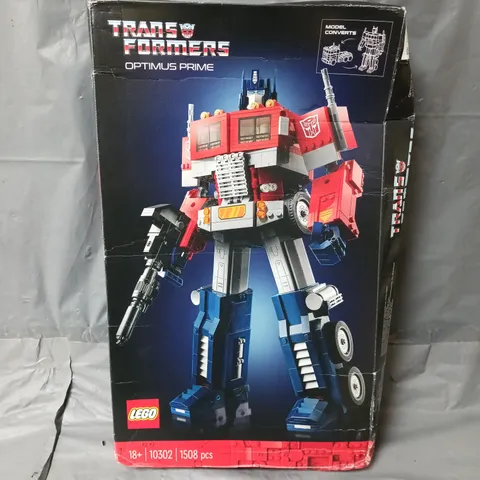 BOXED LEGO TRANSFORMERS OPTIMUS PRIME 10302