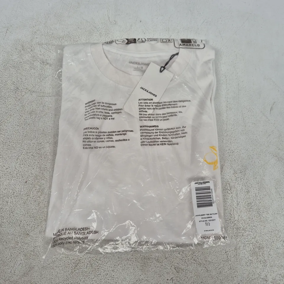 BAGGED JACK & JONES RUBERT TEE SS FLOW IN WHITE - EU LARGE