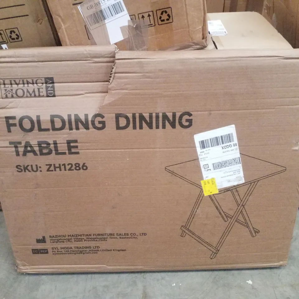 BOXED FOLDING DINING TABLE 