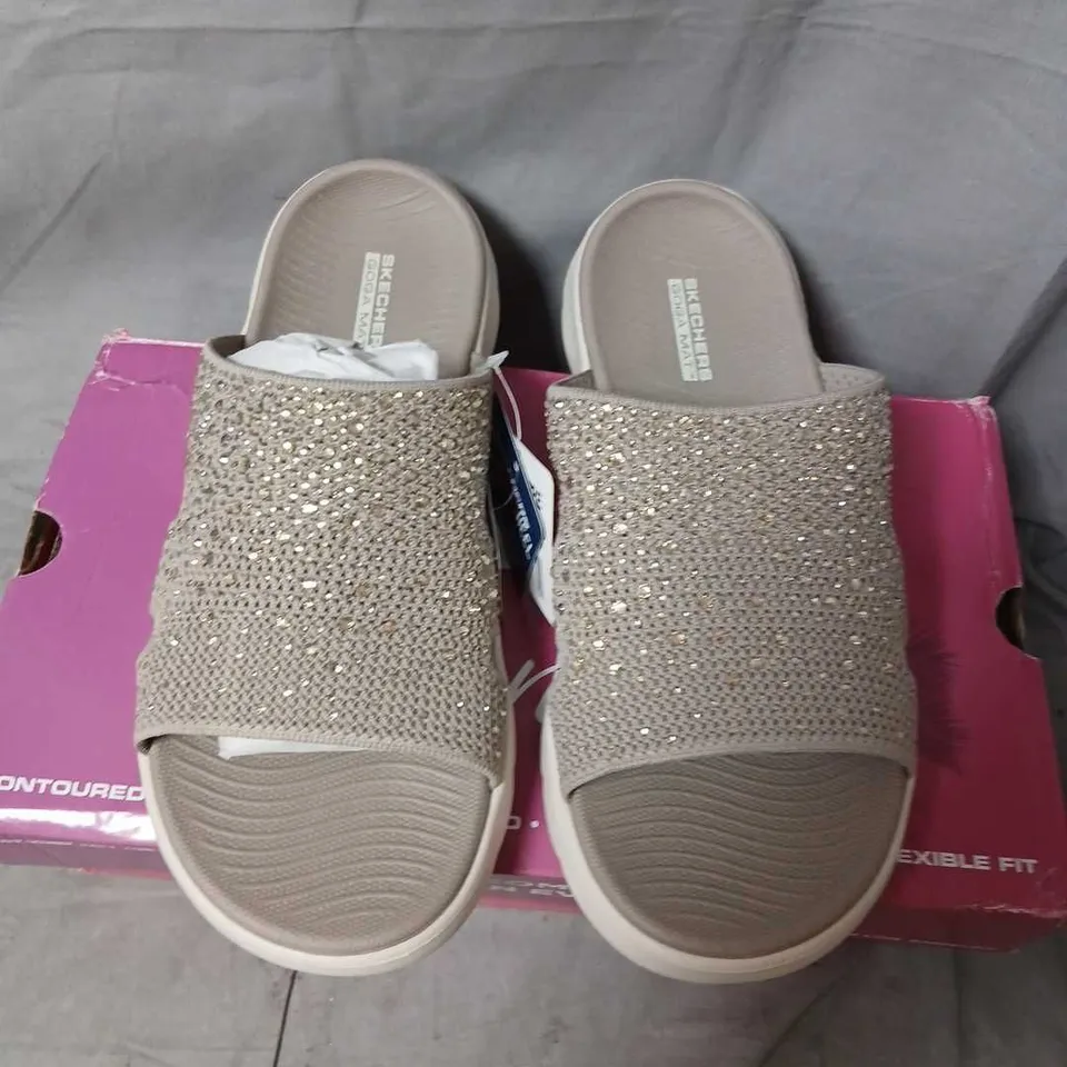 SKECHERS GOWALK SANDALS – WOMEN'S, UK 5 (EU 38), GREY/BEIGE WITH RHINESTONE STRAP