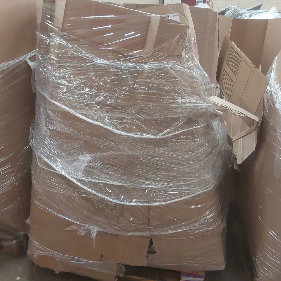 PALLET CONTAINING APPROXIMATELY 300X BRAND NEW ASSORTED DESIGNER CLOTHING ITEMS INCLUDING: JD WILLIAMS DRESSES, TOPS, JEANS ECT