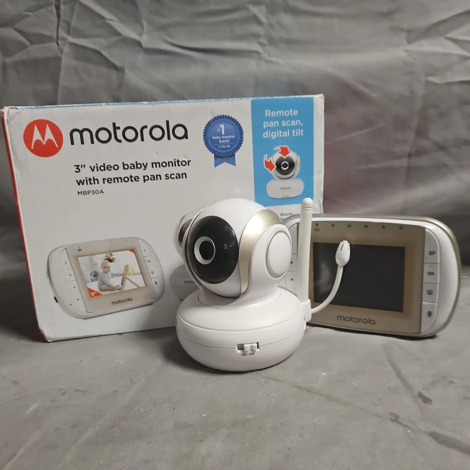 MOTOROLA MBP30A 3-INCH VIDEO BABY MONITOR WITH CAMERA & PARENT UNIT – BOXED