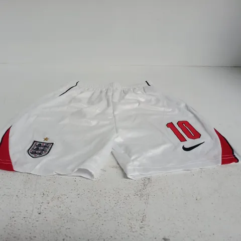 ENGLAND NATIONAL TEAM FOOTBALL SHORTS – WHITE, UK 28, NIKE