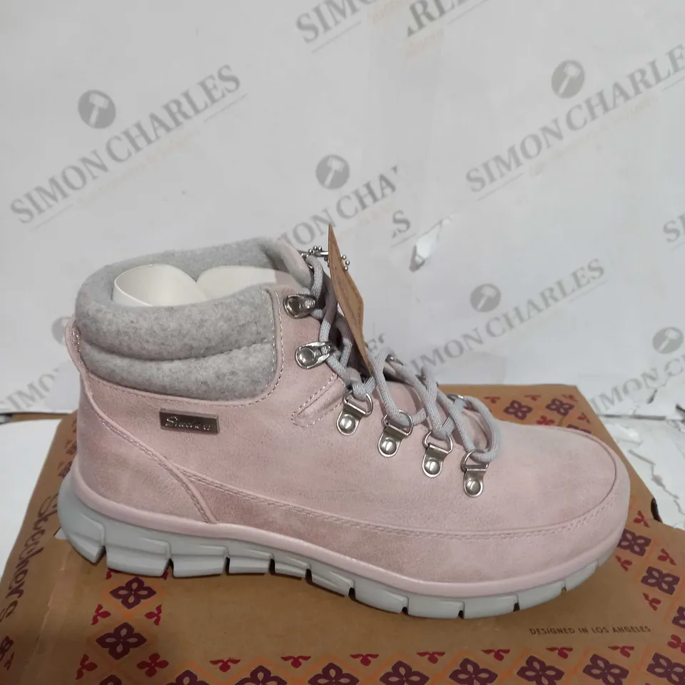 BOXED SKECHERS WARM PINK BOOTS - SIZE 5