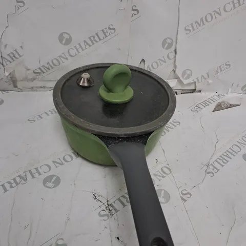 GREEN METAL COOKING PAN