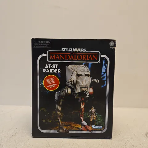STAR WARS: THE MANDALORIAN AT-ST RAIDER – VINTAGE BOXED ACTION FIGURE (KENNER/HASBRO)