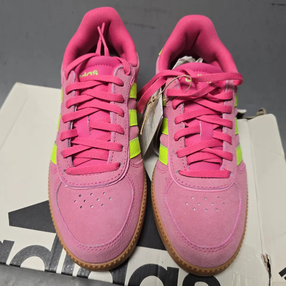 BOXED ADIDAS BREAKNET SLEEK SIZE 3.5