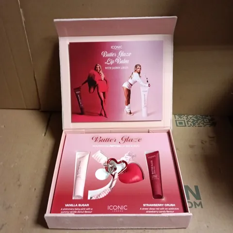 ICONIC LONDON BUTTER GLAZE LIP BALM DUO – VANILLA SUGAR & STRAWBERRY CRUSH