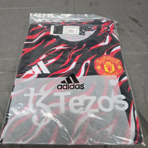 MANCHESTER UNITED X ADIDAS TEZOS FOOTBALL SHIRT – BLACK/RED, UK 20 (US 2XL)