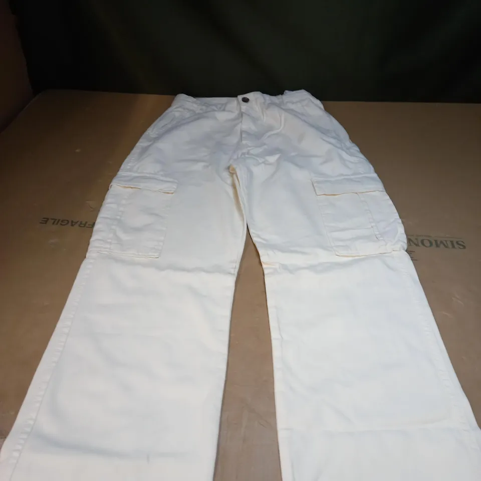 PAIR STR OFF WHITE TROUSERS SIZE 40