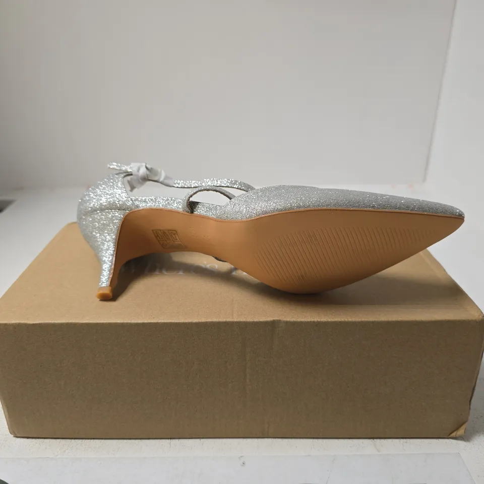 WHERES THAT FROM WOMENS GLITTER SHOES UK 7 BOXED