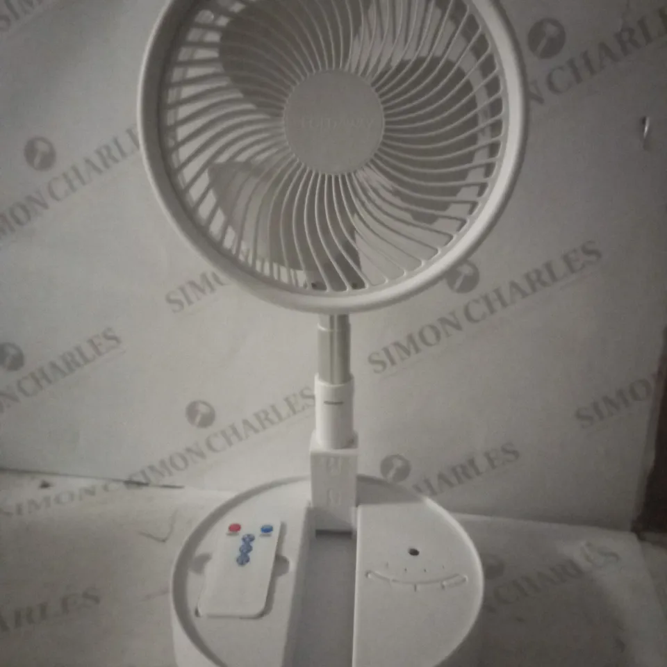 BOXED BELL & HOWELL OSCILLATING FOLDING RECHARGEABLE FAN, WHITE