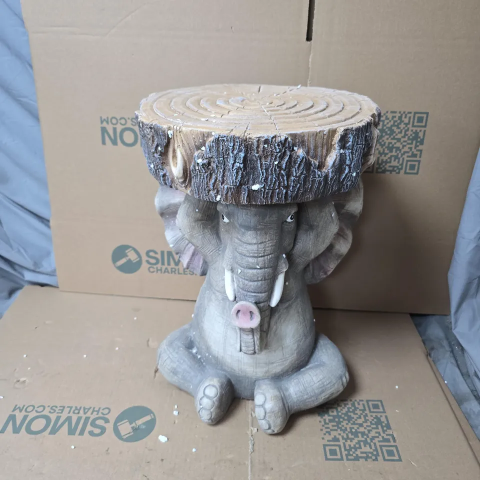 BOXED ELEPHANT STOOL 