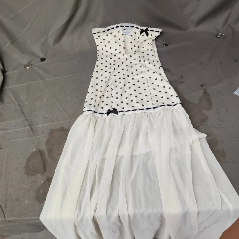 OUTCAST POLKA DOT DRESS WITH TULLE SKIRT – SIZE M