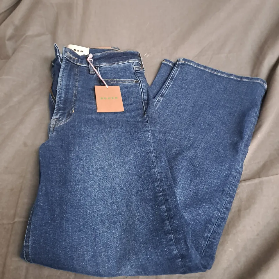 BODEN STRAIGHT LEG HIGH RISE JEANS IN BLUE SIZE W27 L30