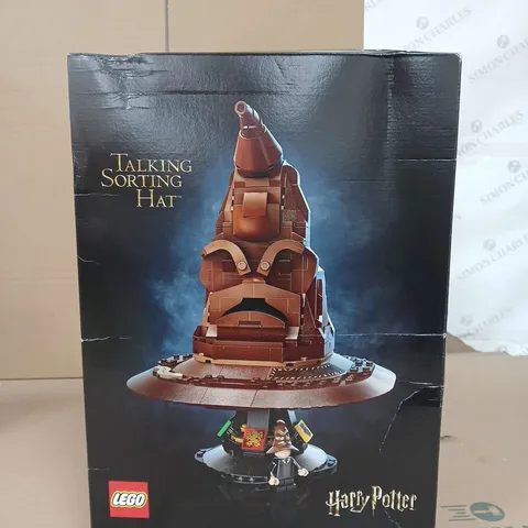 BOXED LEGO HARRY POTTER TALKING SORTING HAT - 76429