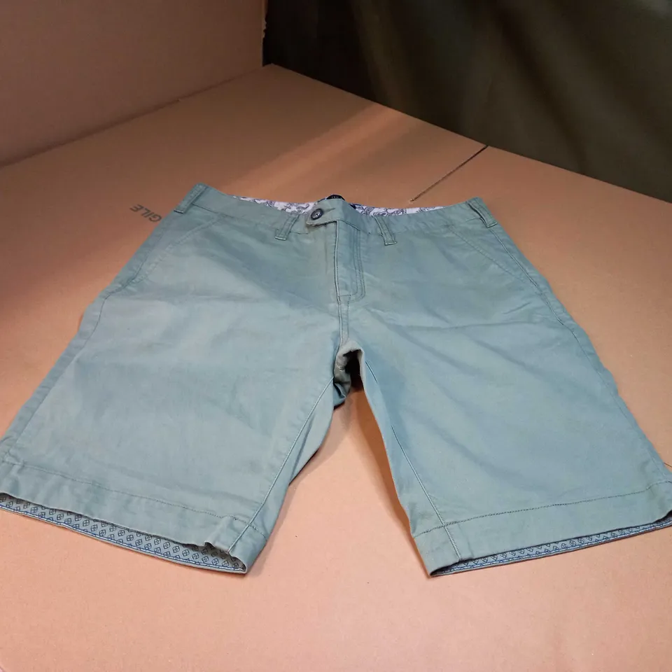 TED BAKER SAGE GREEN MENS CHINO SHORTS - SIZE 32R