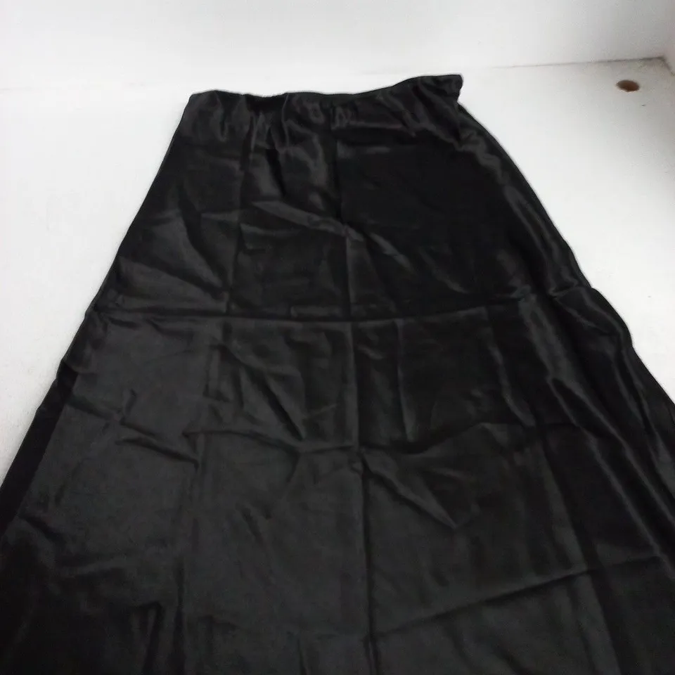 RELA RELA MAXI SATIN SKIRT IN BLACK – UK SIZE L/XL (WOMEN'S CLOTHING)
