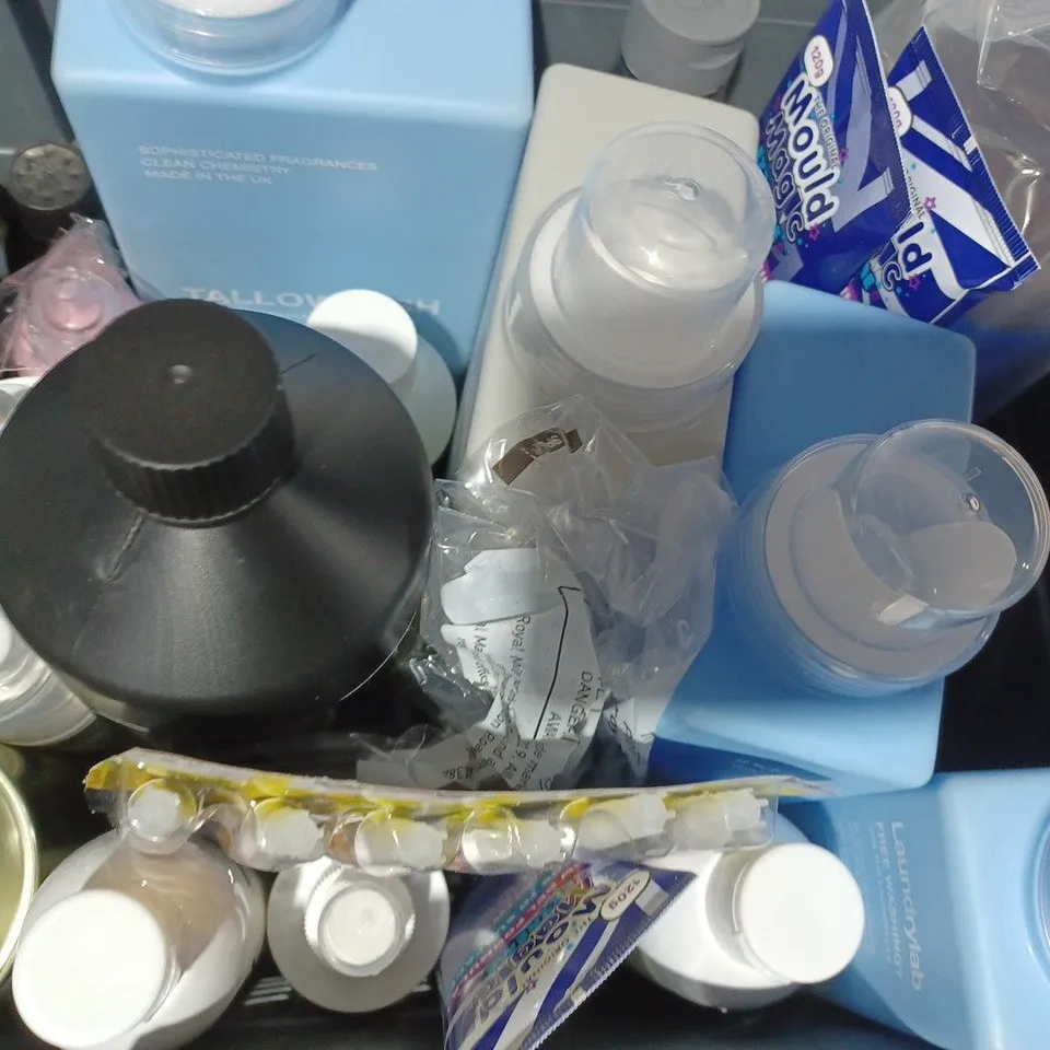 APPROXIMATELY 10 ASSORTED HOUSEHOLD ITEMS TO INCLUDE GORILLA SUPER GLUE XL, LAUNDRY CONDITIONER, CANNA BOOST ACCELERATOR, ETC - COLLECTION ONLY