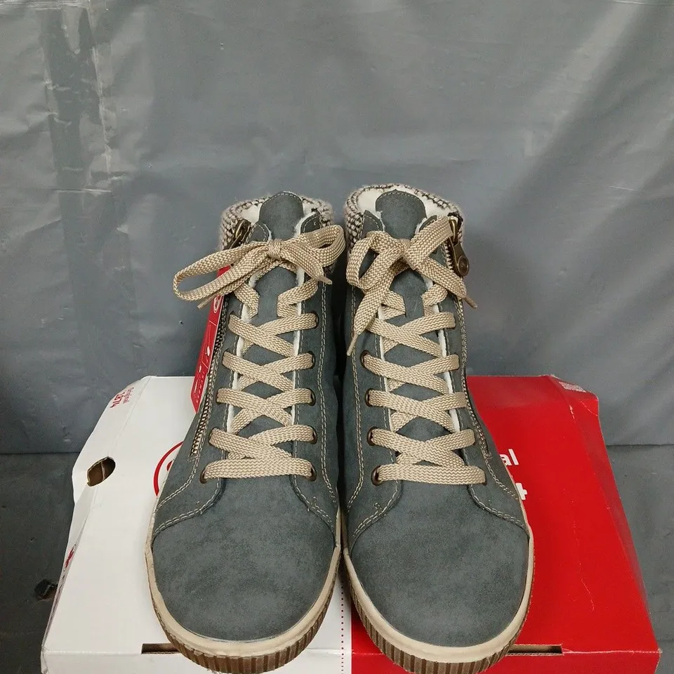 BOXED PAIR OF RIEKER FLEECED LINED SHOES - UK SIZE 7.5