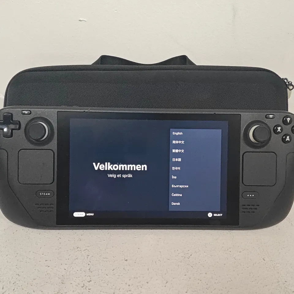 UNBOXED VALVE STEAM DECK HANDHELD GAMING CONSOLE WITH CARRY CASE