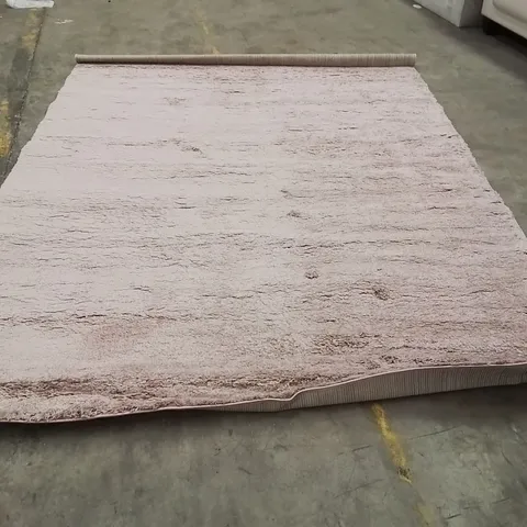 QUALITY DESIGNER AREA RUG APPROXIMATELY 280X200CM