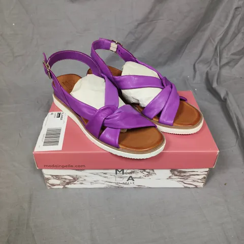 MODA IN PELLE OLANNA PURPLE LEATHER TWISTED STRAP WEDGE SANDALS - UK 7