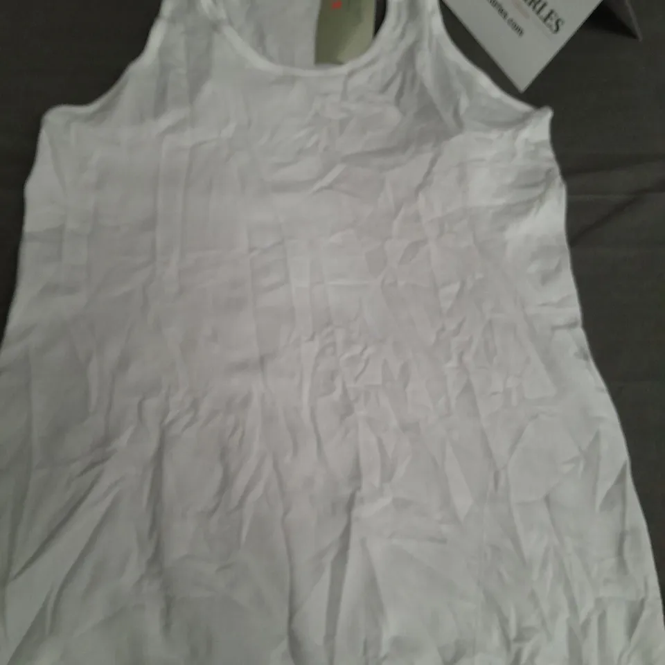 SWEATY BETTY ATHLETE SEAMLESS WORKOUT VEST IN WHITE - L