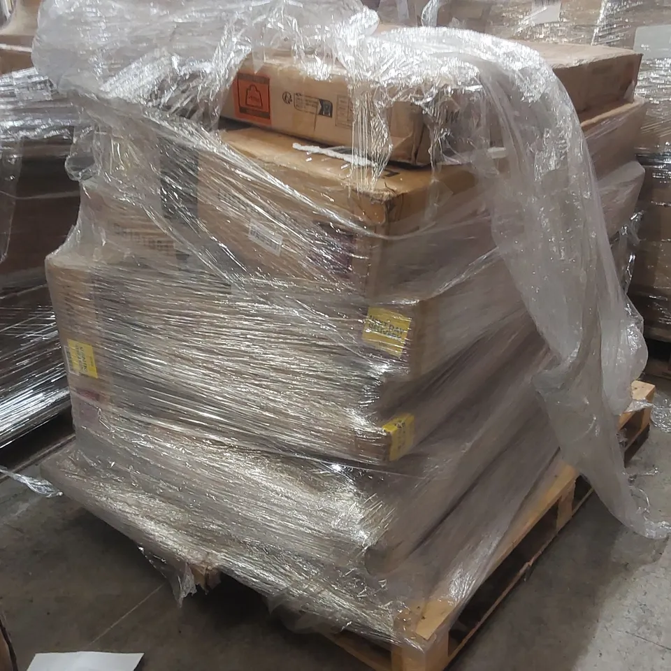 PALLET CONTAINING A LARGE ASSORTMENT OF FURNITURE ITEMS INCLUDING: DOG CAGE, SHOE CABINET, STANDING DESK ECT