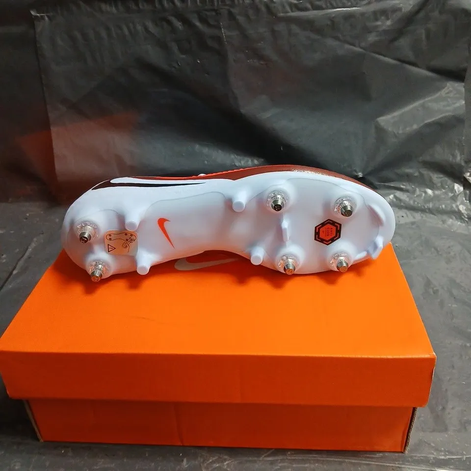 NIKE FOOTBALL BOOTS – ORANGE UPPER, LIGHT-BLUE LACES, WHITE FG OUTSOLE UK 6