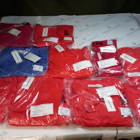 BAG OF APPROX 10 ASSORTED CLOTHING ITEMS TO INCLUDE - MAISON DE NIMES 