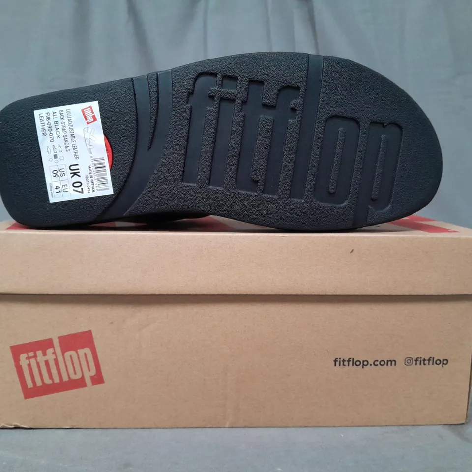 BOXED PAIR OF FITFLOP LULU ADJUSTABLE LEATHER BACK-STRAP SANDALS IN BLACK UK SIZE 7