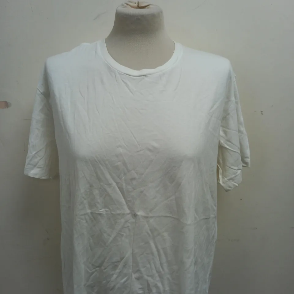 CALVIN KLEIN PLAIN WHITE CASUAL T-SHIRT SIZE L
