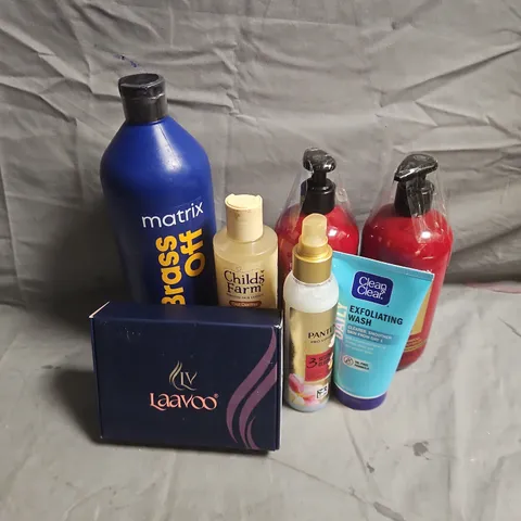 APPROXIMATEY 20 ASSORTED HEALTH AND BEAUTY PRODUCTS TO INCLUDE - PANTENE LEAVE IN CONDITIONER - CHILDS FARM BODY WASH - MATRIX BLUE SHAMPOO - ETC